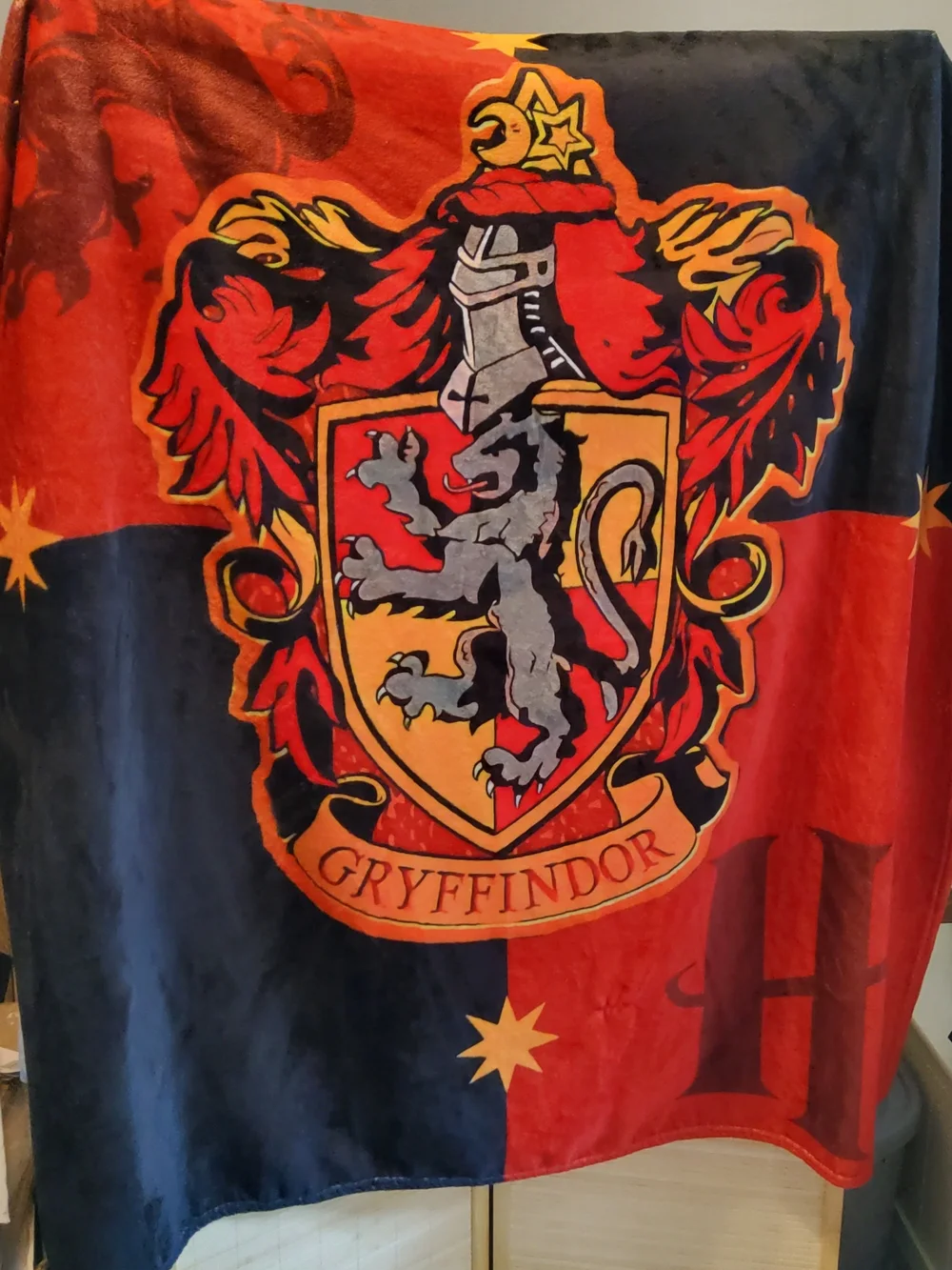 Gryffindor Crest Throw Blanket - Red & Black- 60x50